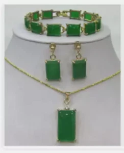 Bracciale/orecchini/collana ciondolo giada verde moda set gioielli AAA - Foto 1 di 5