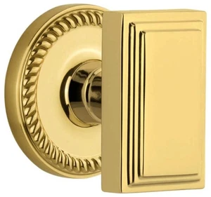 Grandeur NEWCAR_PRV_238_CS Carre Solid Brass Privacy Door Knob - Brass - Picture 1 of 1