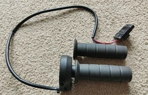 Nuovo gruppo impugnature acceleratore OEM Indian Scout Bobber 2025 Drive By Wire 2416786 - Foto 1 di 4