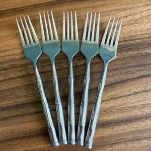 5 Forchette per Insalata in Bambù Reed & Barton Rebacraft Acciaio Inox 6,5/8" Vintage - Foto 1 di 10