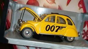 Rare !! CITROEN 2CV Jaune FILM 007 JAMES BOND 1/18 Dakar No Otto Norev AUTOart - Foto 1 di 1