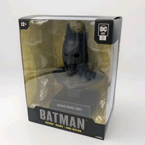 Batman Begins Capucha Réplica Escala 1:3 DC Direct McFarlane Juguetes Nuevo Precintado - Imagen 1 de 8