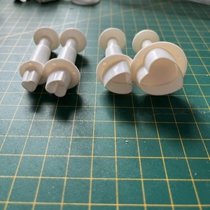 4 heart Plunger cutters - Picture 1 of 7