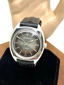 Benrus Men's Watch UT30 Vintage Mechanical Black Dial Leather Strap 35mm - Picture 1 of 13