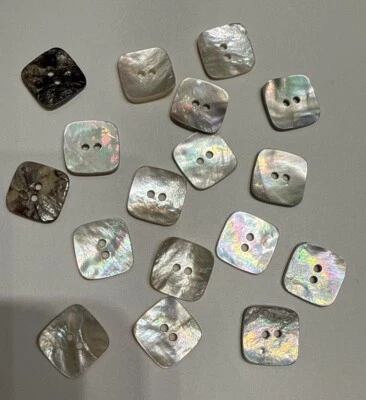 2 wunderschöne echte Perlmutt Knöpfe, Knopf, viereckig, 15x15mm - Bild 1 von 3