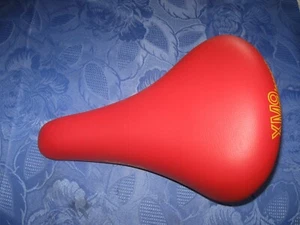  ISCASELLE SATTEL ROT XM9  BMX RETRO OLD SCHOOL NOS (RAD205) - Bild 1 von 6