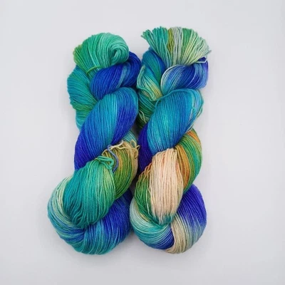 (9,90€/100 g) handgefärbte Sockenwolle 4 fach Färbung Polar Light 29 Neon Farben - Bild 1 von 4