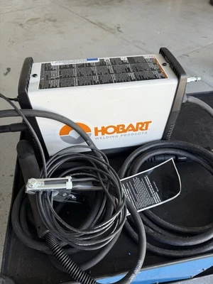 Cortador de plasma Hobart AirForce 27i con antorcha de 12 pies - 500575 Foto 1 de 4