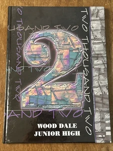 Anuario Wood Dale Junior High School 2002 Illinois - Imagen 1 de 11