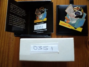 RARE LIMITED EDITION SPECIAL PENGUIN IN ARMCHAIR GUINNESS BADGE No 0351 - Picture 1 of 1