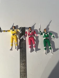 6 Inch Power Ranger Figures Only 3 Of Them. Head Flips From Face To Helmet - Picture 1 of 6