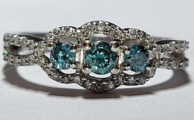 Solid 14k white gold natural diamond ring 2.86 grams sz 7 - Image 1 of 4