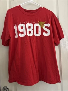 T-shirt rossa donna media "Vola dagli anni '80" usata in ottime condizioni - Foto 1 di 8