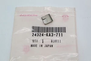 Honda CRF 250R 450R FABRICANTE DE EQUIPOS ORIGINALES cambio de engranajes PAWL A, TRINQUETE 24324-KA3-711 - Imagen 1 de 2