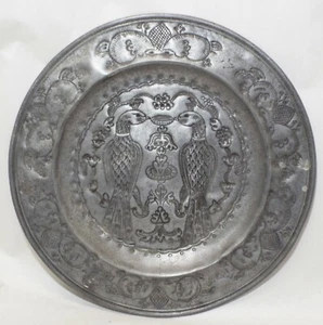 RARE Large 14" EARLY Old Antique PEACOCKS Motif Punched PEWTER CHARGER Plate - Bild 1 von 12