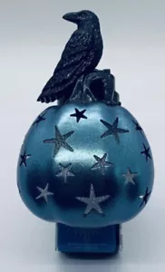 Bath & Body Works Crow on Pumpkin Nightlight Wallflower Fragrance Plug - Picture 1 of 2