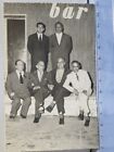 vecchia fotografia d'epoca 6 amici DAVANTI AL BAR 12 giugno 1958 ritrovo epoca