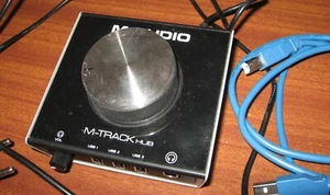 M-Audio M-Track Hub USB-Monitorcontroller Audiointerface - Bild 1 von 9