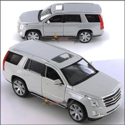 Welly 2017 Cadillac Escalade SUV. 1:24 Scale Diecast Model Car. WHITE NO BOX - Image 1 of 3