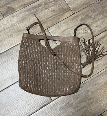 Vintage Kooba Bege/Nude Alça Superior Transversal Tecido Couro Pebbled Borla Excelente Estado Usado - Imagem 1 de 4