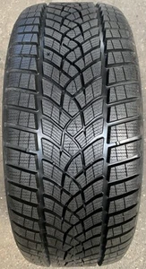 1 Winterreifen 205/40 R18 86W GoodYear Ultra Grip Performance + M+S DEMO 609-18- - Bild 1 von 1