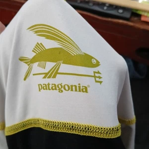 Patagonia Rash Guard Swim Shirt UPF 50+ Sun Protection Kids Size - Picture 1 of 6