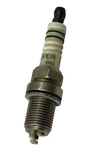 Bosch Super FR7DC FR 7 DC 065 ZÜNDKERZE SPARK PLUG New Neu - Picture 1 of 4
