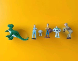 Figuras de acción Disney Toy Story X6 paquete mixto Woody, Bullseye y otros... - Imagen 1 de 10