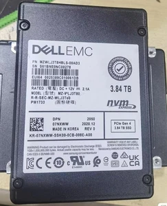 3.84TB SSD SamSung PM1733 U.2 DELL EMC NVME MZ-MLJ3T80 MZWLJ3T8HBJLS-00AD3 - Picture 1 of 5