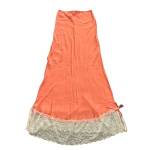 VRG GRL Satin Spitze Schräg Maxirock 8 - Bild 1 von 5