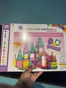 MAGNA-TILES Castle DLX 48-teiliges Magnetbauset, das Original Magnetic - Bild 1 von 2