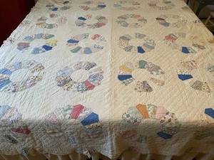 Vtg Hand Quilted Sewn Dresden Plate Cutter Patchwork Quilt Feedsack Fabric 75x90 - Imagen 1 de 16