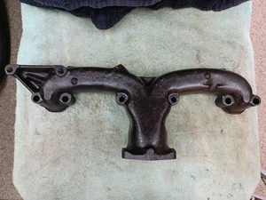 Corvette 3797901 Exhaust Manifold LH 2.5" NOS 1962-1963 - Picture 1 of 9