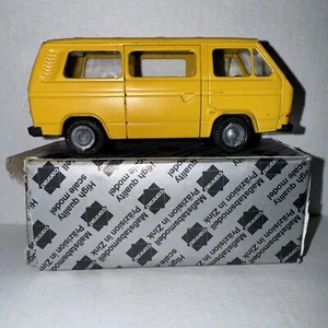 Conrad Volkswagen VW Camper Vanagon T3 T25 Transporter 3066. VNM 1/50 Scale - Picture 1 of 22