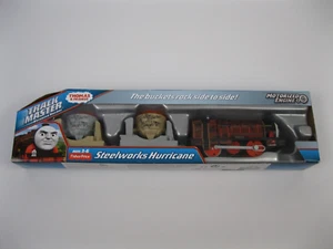Trenino motore motorizzato Thomas & Friends Trackmaster Steelworks Hurricane 2017 - Foto 1 di 10