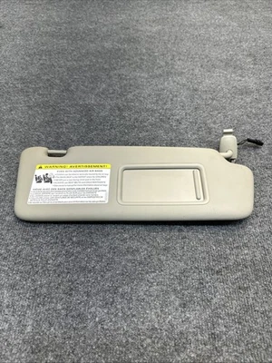 AUDI Q5 2009-2012 - Parasol derecho/espejo 8K0857552L Foto 1 de 4