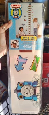 Calcomanías de pared Thomas & Friends tabla de crecimiento pelar y pegar Foto 1 de 2