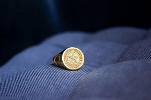 Custom Engraved College Graduation Gold Ring Personalized Class Signet Ring - Picture 1 of 12