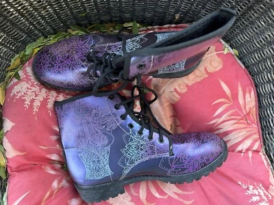 Botas de combate metálicas lavanda para mujer talla 10,5 Foto 1 de 4