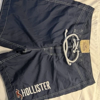 Hollister泳裤 — 第 1/4 张图片