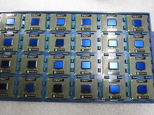 VINTAGE & NEW Intel Pentium III 900MHz Mobile CPU KP80526GY900256 SL53T uPGA-495 - Picture 1 of 2