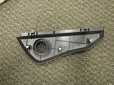 08 Lexus es350 instrument side panel 55318-33040 - Image 1 of 2