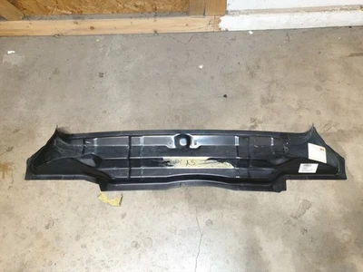 Panel transversal trasero genuino Audi A5 Coupé Quattro 2.0 8T8813295 genuino Foto 1 de 4