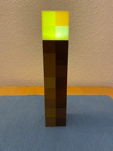 Minecraft Fackel-Licht - Offiziell lizenziert, 2 Nutzungsmöglichkeiten für Gamer - Bild 1 von 11