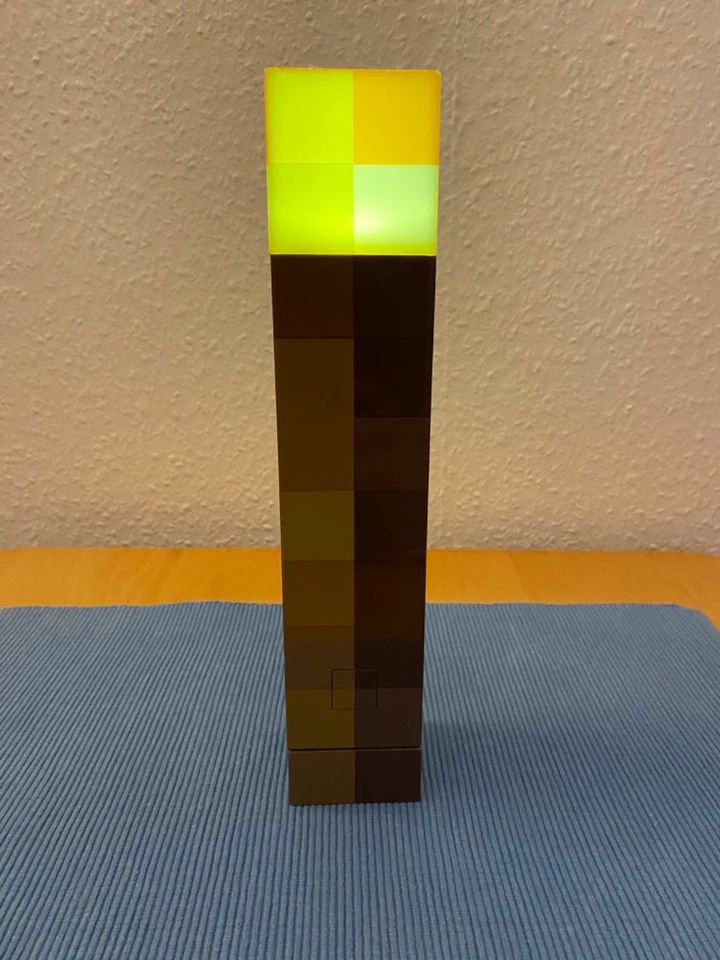 Minecraft Fackel-Licht - Offiziell lizenziert, 2 Nutzungsmöglichkeiten für Gamer - Bild 1 von 4