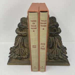 2 Book Lot Texas History Theses / Theses On Texas History Slip Cases UT Austin - Imagen 1 de 3