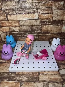 Simba Toys Evi Love Bike Tour with Puppy, Cart and Bike Barbie Chela Bike Scale - Picture 1 of 10