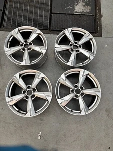 4 Cerchi in Lega Originali  18 Pollici AUDI Q5 8x18 5x112 ET39 66.5 - Imagen 1 de 9
