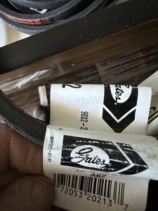 Gates A62 HI-POWER II ® V-Belt A Section, 1 Band, 1/2" X 5/16" X 64" OD, Smooth - Bild 1 von 1