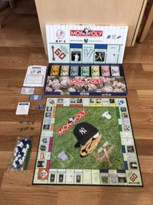Monopoly New York Yankees Collectors Edition 100% Complete in EC! Pewter Tokens - Picture 1 of 9